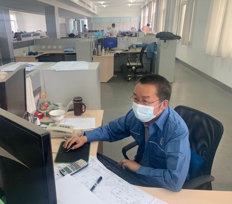 余建華工作照.jpg